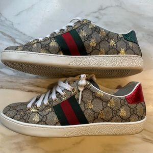 Gucci tennis shoes. Like new